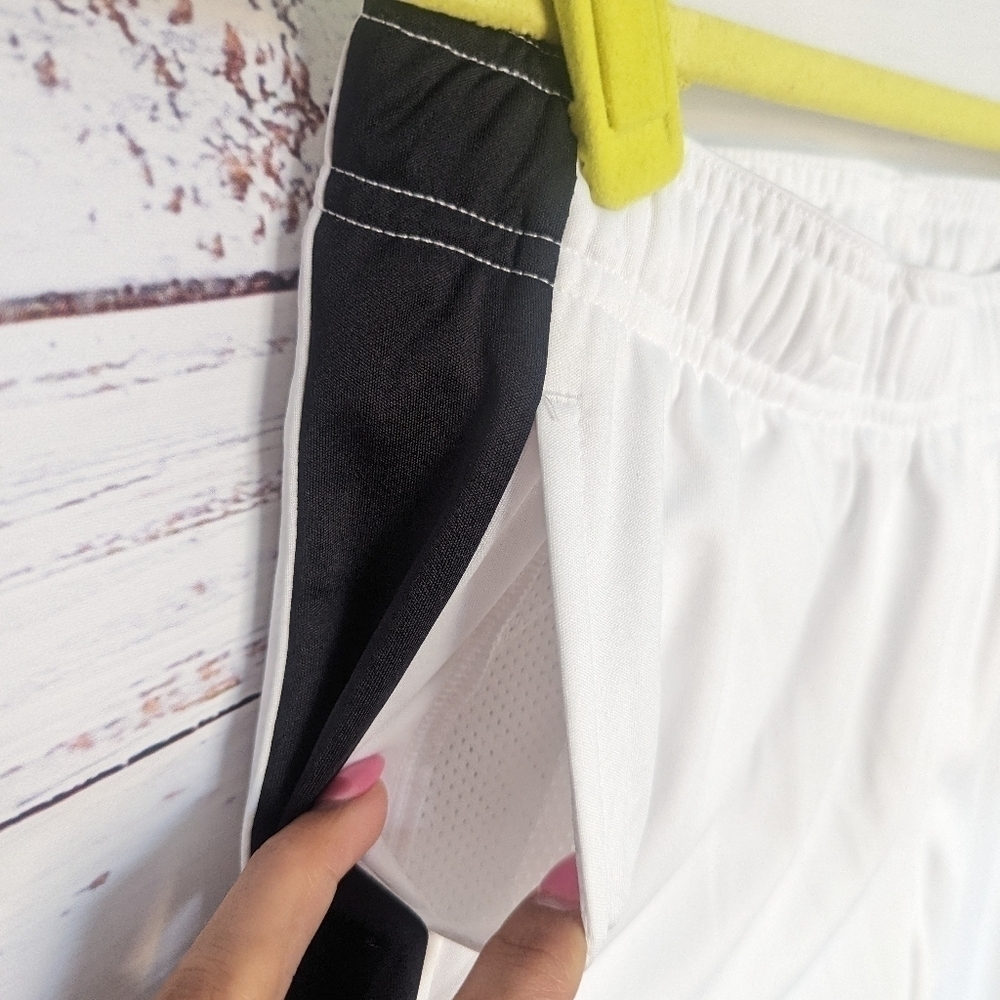 NWT All in Motion White Boys Soccer Short with Liner XL - Picture 3 of 5